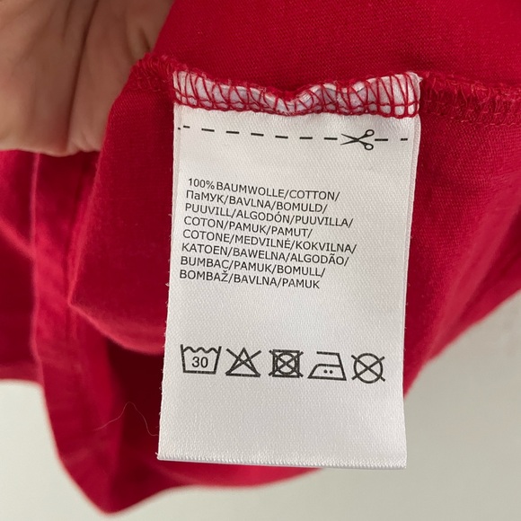 FC BAYERN MUNCHEN T-shirt for kids 152 cm
Very good condition
100% cotton - Picture 5 of 6